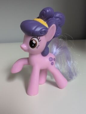 🩷4/$20🩷 My Little Pony Button Belle McDonalds Figure 2016 Hasbro